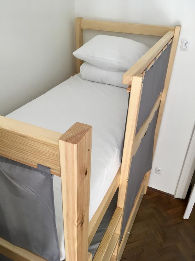 Bison Hostel Краков Экстерьер фото