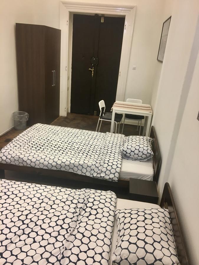 Bison Hostel Краков Экстерьер фото