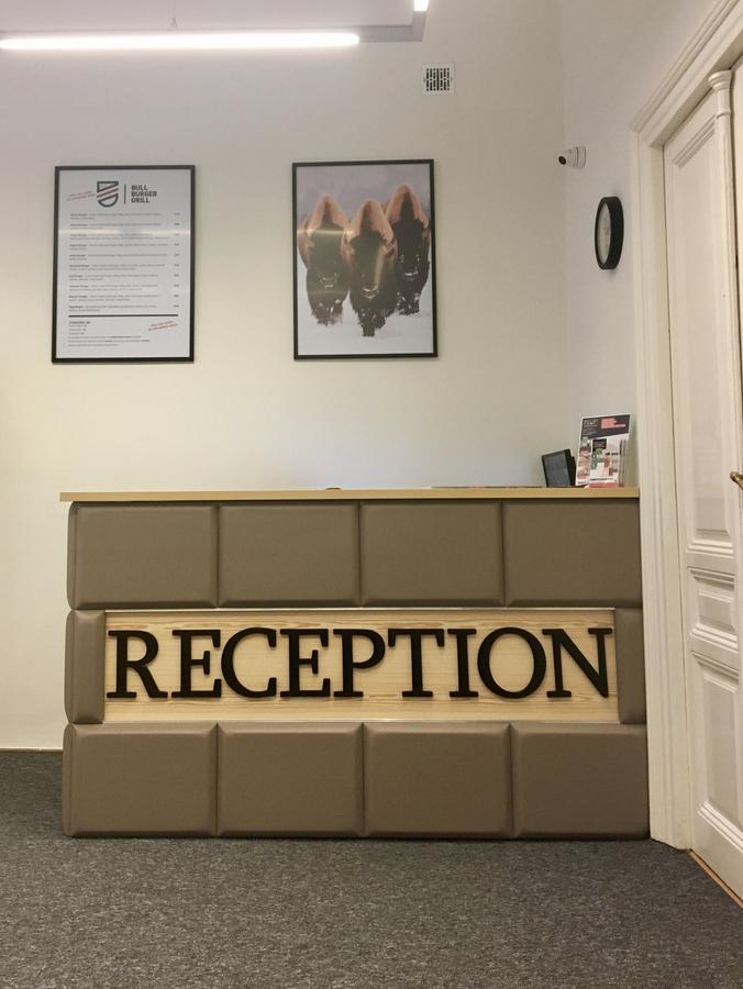 Bison Hostel Краков Экстерьер фото