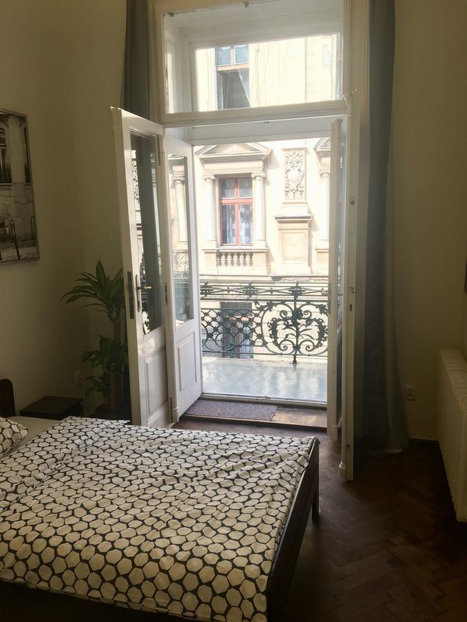 Bison Hostel Краков Экстерьер фото