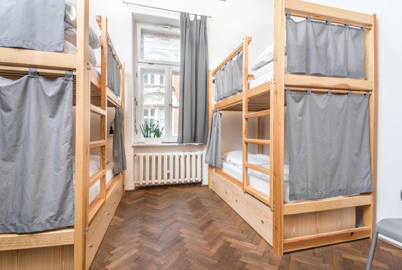 Bison Hostel Краков Экстерьер фото