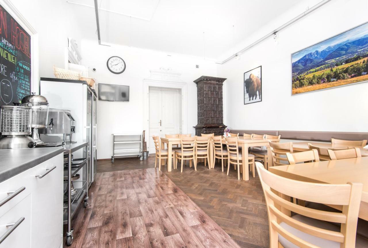 Bison Hostel Краков Экстерьер фото